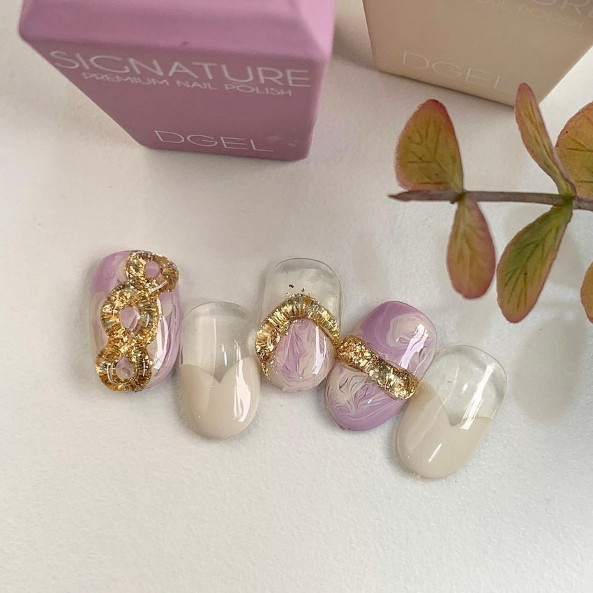 Nail màu hồng thạch pha trắng
