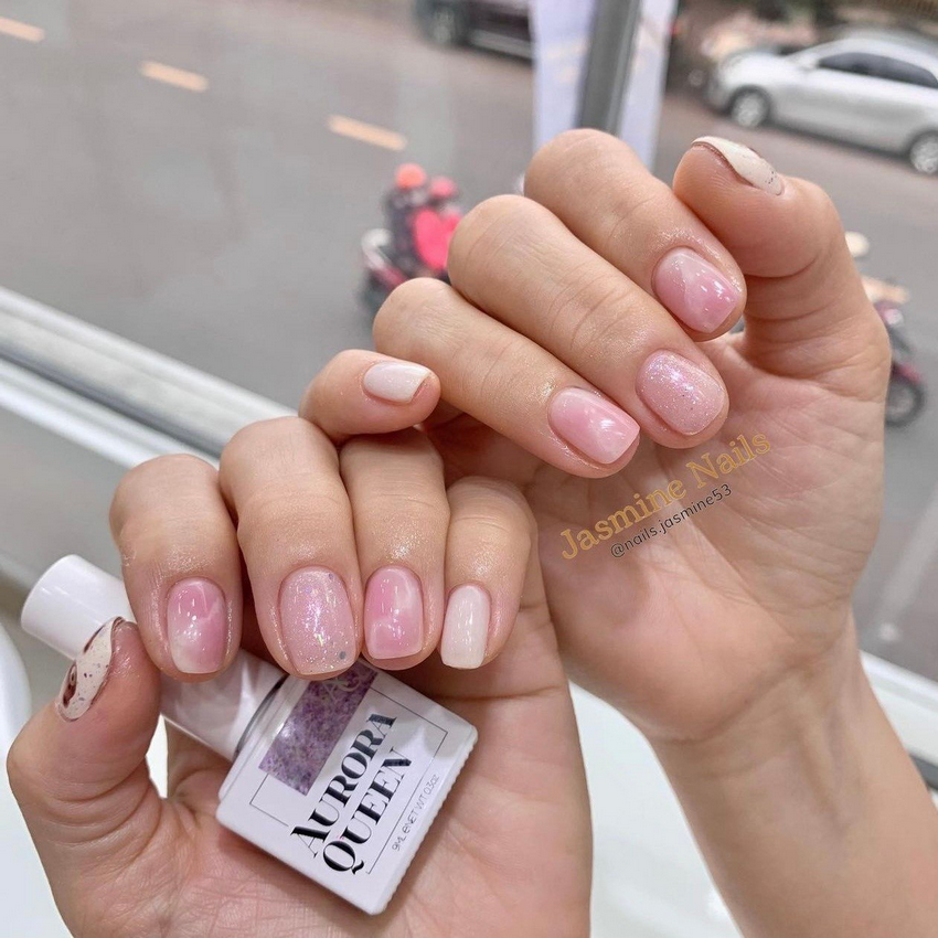 Nail màu hồng thạch sơn gel