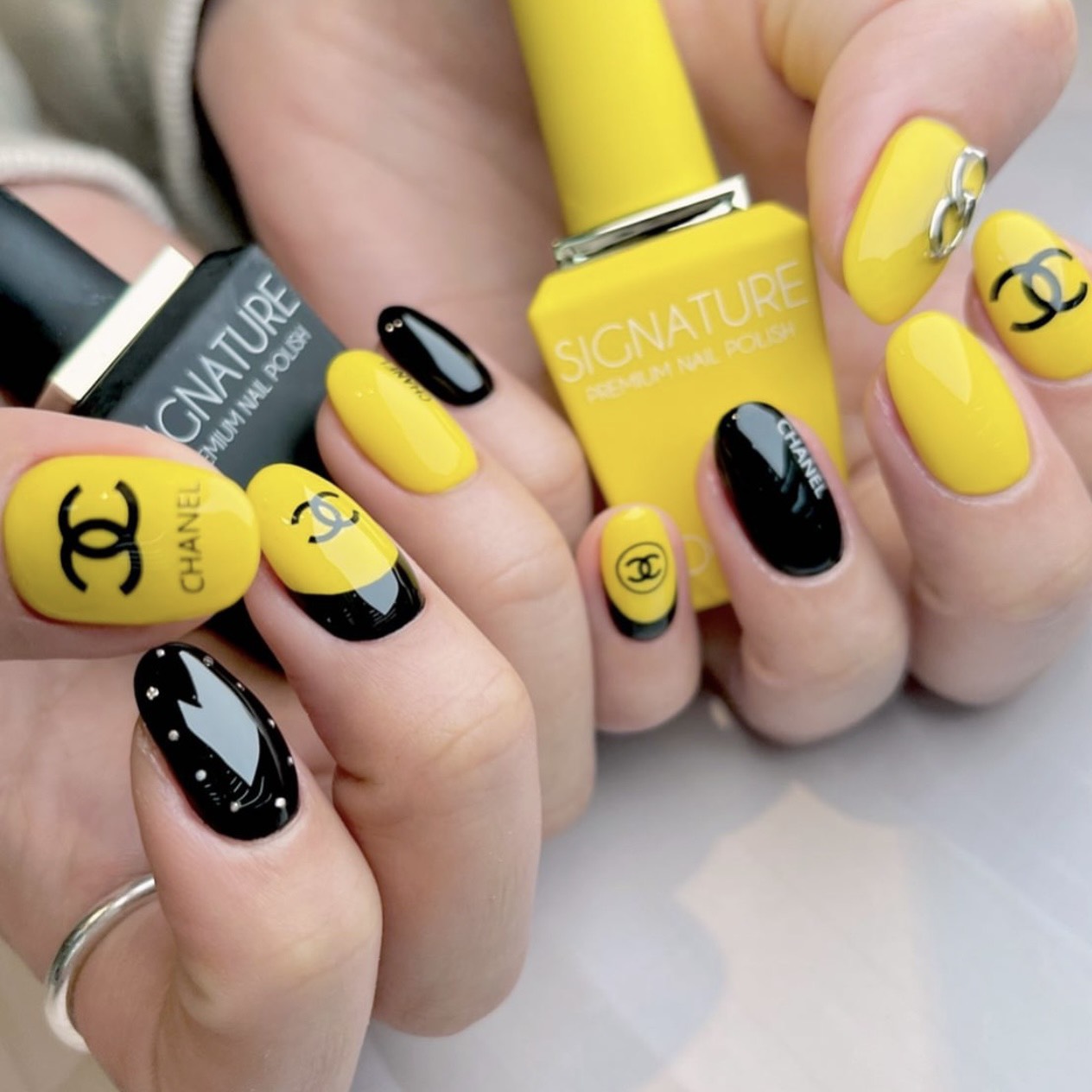 Những mẫu nail màu vàng hot trend cực đẹp 2021  VNailNews